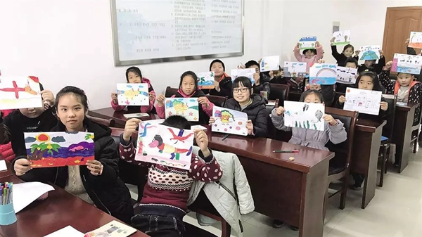 爱心传递 衣旧情深_副本.jpg